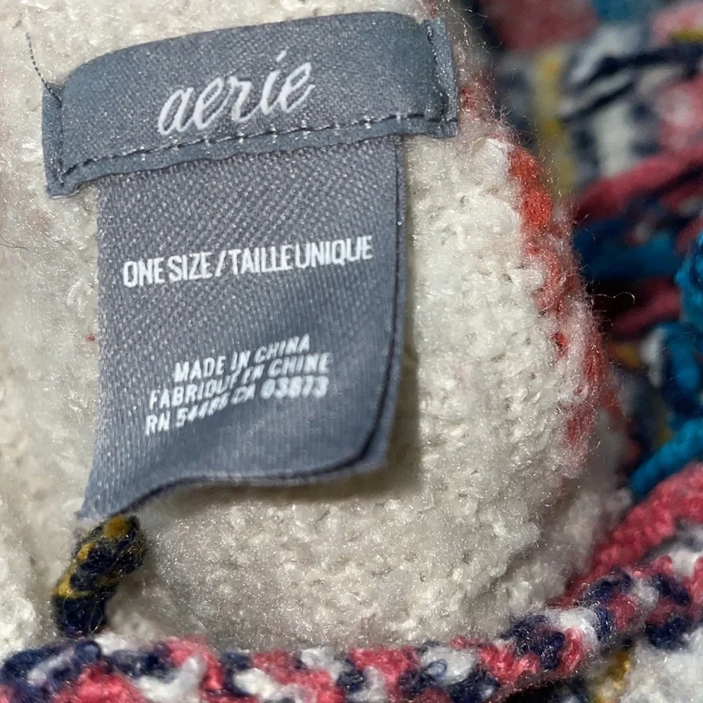 Aerie Plaid Fuzzy Blanket Scarf Red Blue White Fall Soft Cozy
